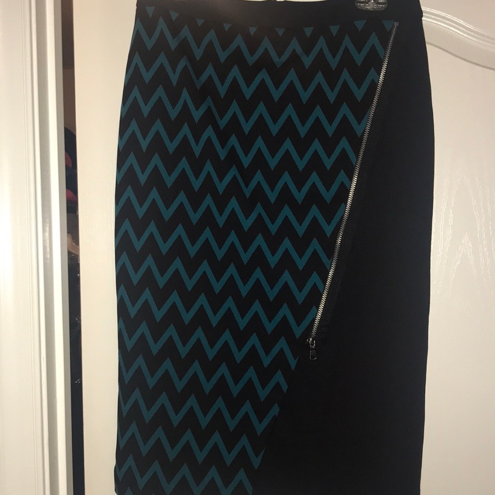 Zig Zag print skirt